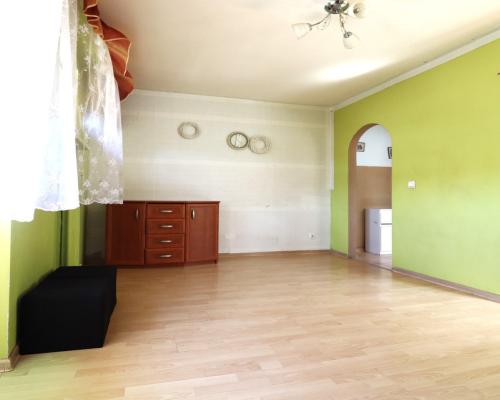 Mieszkanie 3 pokojowe z aneksem 1 piętro balkon