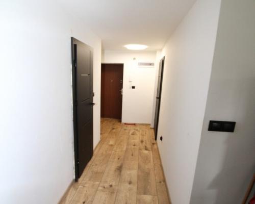 Arkadia Nieruchomości prezentuje komfortowe mieszkanie w samym Centrum miasta - 3 pokoje, balkon, świetna lokalizacja  Na spr