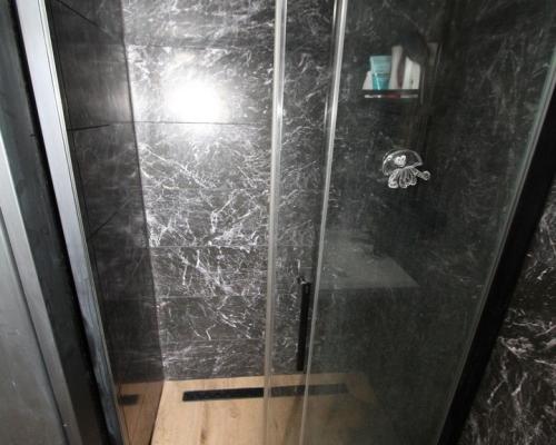 Arkadia Nieruchomości prezentuje komfortowe mieszkanie w samym Centrum miasta - 3 pokoje, balkon, świetna lokalizacja  Na spr