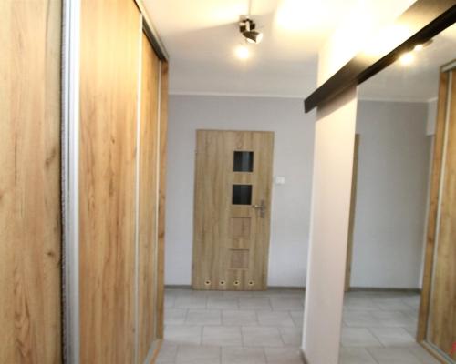 Na sprzedaż 2 pokoje, balkon, ul. Ostrowska 32