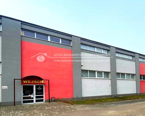 Do sprzedania budynek handlowo-usługowy o pow. 2000 m2 usytuowany na działkach o łącznej pow. 4800 m2 w miejscowości Leżajsk pr