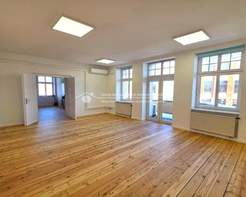 Nowoczesny lokal biurowy 57 m² z serwerownią i parkingiem - Bielsko-Biała, ul. Komorowicka 39  Do wynajęcia komfortowy i