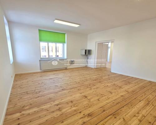 Nowoczesny lokal biurowy 57 m² z serwerownią i parkingiem - Bielsko-Biała, ul. Komorowicka 39  Do wynajęcia komfortowy i