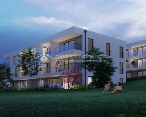 Mieszkanie znajduje się w nowo powstałej inwestycji w centrum miasta z dużą różnorodnością infrastruktury miejskiej. W o