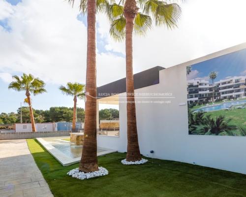 Luksusowy apartament w Orihuela Costa.   Całkowicie wykończony, piękny, jasny i przestronny apartament z 2 sypialniami, prywa
