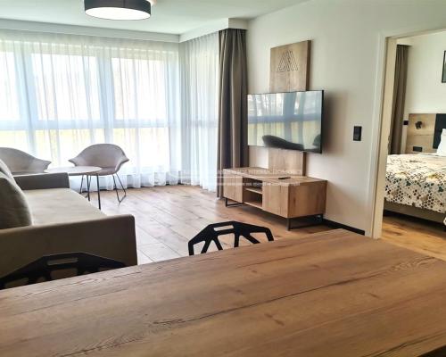 Na wynajem pięknie urządzony, z widokiem na las apartament 2-pokojowy pod Szyndzielnią. Doskonała lokalizacja czyni ofertę idea