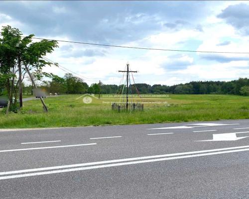 Na sprzedaż działka budowlana o pow. 41 064  m2. W dobrej lokalizacji drogi powiatowej prowadzącej na Nisko, Stalową Wolę.