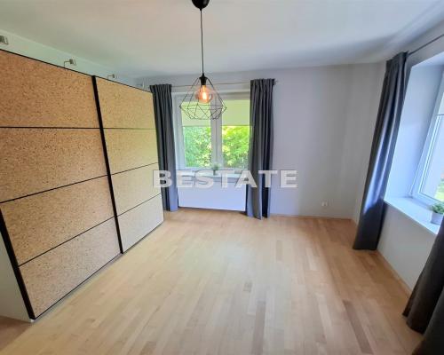 Jednorodzinny dom z pięknym ogrodem