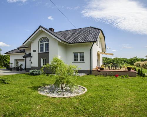Urokliwy dom w Krzyżowej/ 131,6m2 pow. mieszkalna