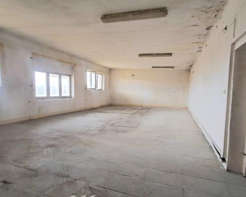 Lokal handlowo-usługowy na trasie Lublin-Nałęczów.