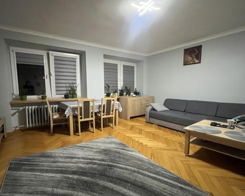 Kraśnik fabryczny - kawalerka- 34m2 - 220.000zł