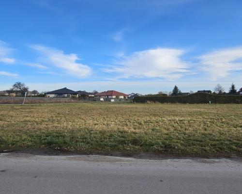 Kalinówka, 23ar, budowlana, media