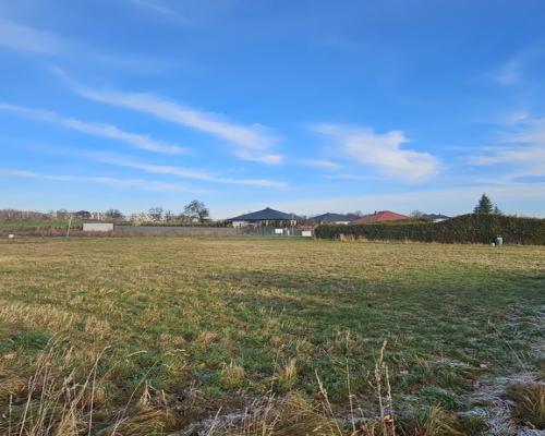 Kalinówka, 23ar, budowlana, media