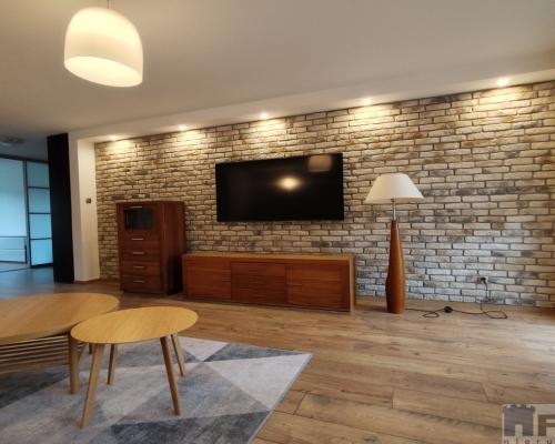 120 m2 własnej przestrzeni w budynku z 2006r