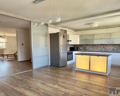 120 m2 własnej przestrzeni w budynku z 2006r