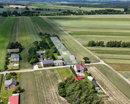 Iwanowice-Naboków | Działka z rozpoczętą budową