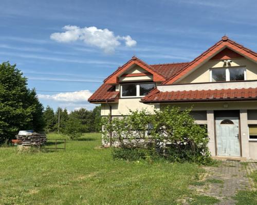 Dom/agroturystyka/podnajem/2 garaże/wiata/cisza/