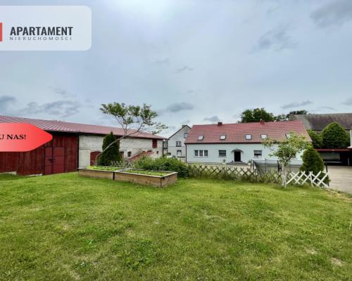 Przestronny dom z 3 mieszkaniami