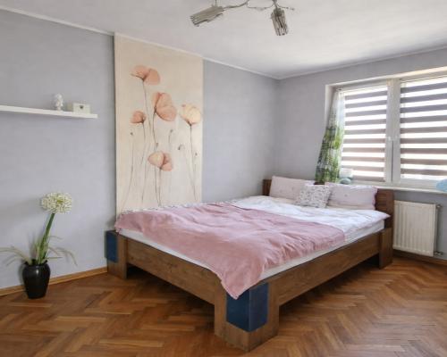 Dom 103,6 mkw dochód pasywny, pawilon, garaż.