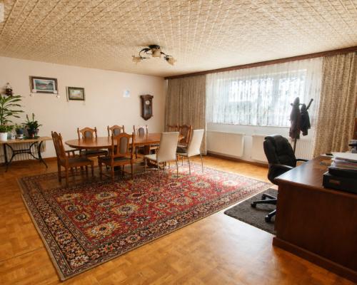 Urokliwy dom na wsi- Goryń