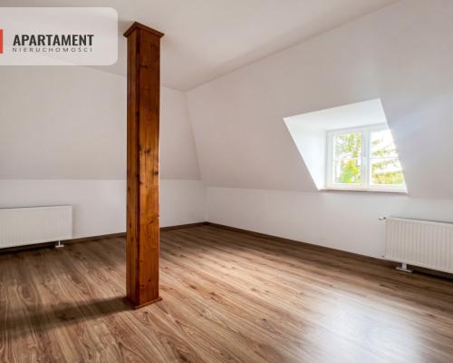 * Ustawna kawalerka 36,7m2 z dużą kuchnią