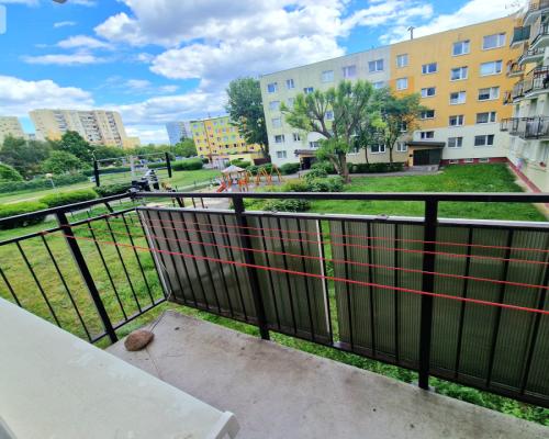 2 pokoje na pierwszym piętrze! Balkon!