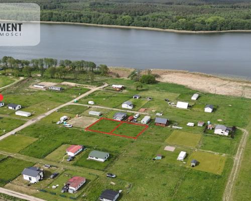 Działka z widokiem na jezioro
