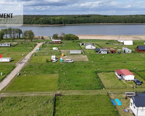Działka z widokiem na jezioro