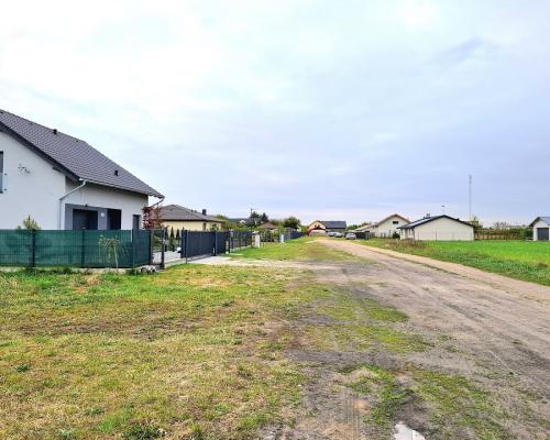 Szczutki 1106m2 malownicze miejsce pola lasy