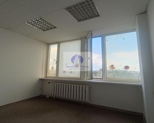 Praga Północ : lokal biurowy 13,66m2 do wynajęcia