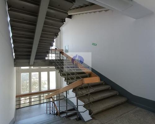 Praga Południe: lokal biurowy 14,30 m2 do wynajęcia
