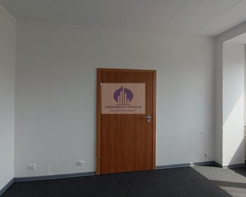 Praga Południe: lokal biurowy 27,70 m2 do wynajęcia