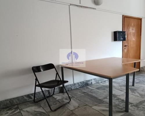 Żoliborz: lokal biurowy 18m2 z balkonem, do wynajęcia