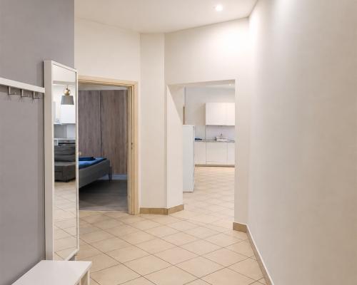 Funkcjonalny apartament w pobliżu Parku Chopina