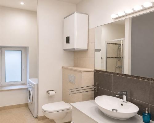 Funkcjonalny apartament w pobliżu Parku Chopina