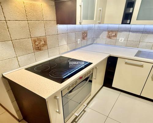 Do wynajęcia apartament, na Osiedlu Sześciu Planet , całkowicie wyposażony i stylowo urządzony. W skład mieszkania wchodzą , p