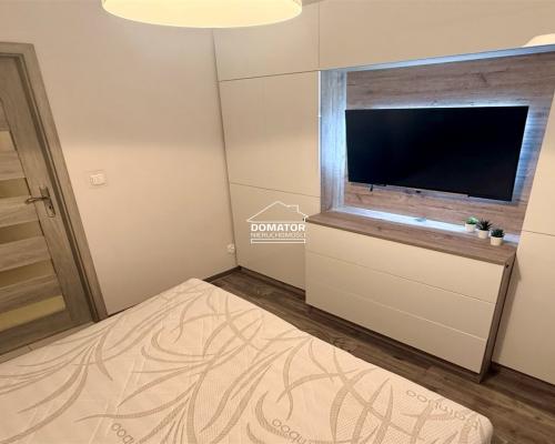 Do wynajęcia apartament, na Osiedlu Sześciu Planet , całkowicie wyposażony i stylowo urządzony. W skład mieszkania wchodzą , p