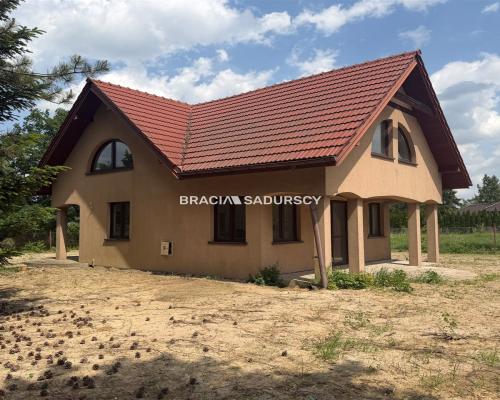 Dom na sprzedaż /106m2 wolnostojący do wykończenia