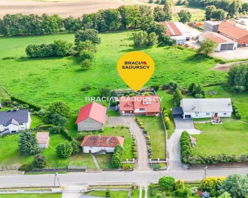 Dom z dużą działką budowlaną k. Niepołomic