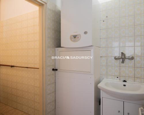 Lokal handlowo-usługowy 77,3 m², parking, Skawina