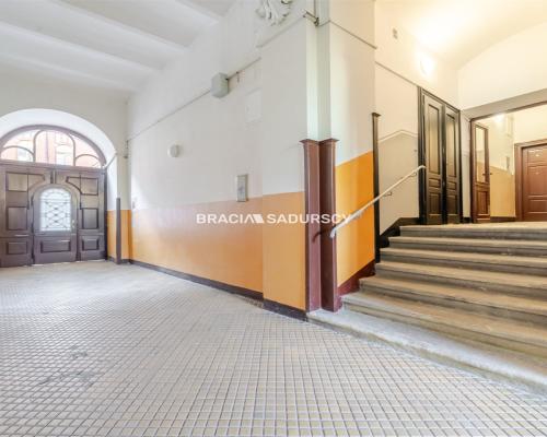 Butikowa kancelaria notariusz centrum tramwaj