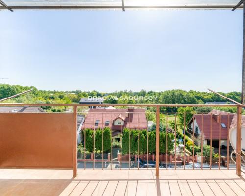3 pokoje, 2-poziomy, balkon, zamknięte osiedle
