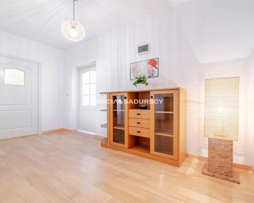 3 pokoje, 2-poziomy, balkon, zamknięte osiedle
