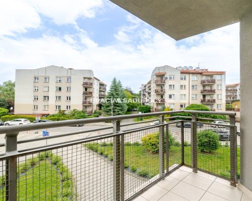 2 pok (oddzielne)  48m2 z garazem
