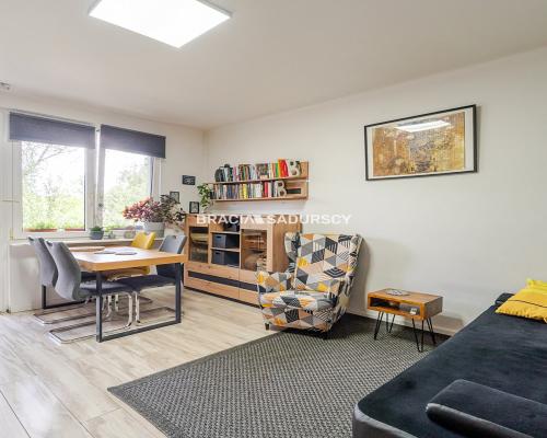 2 pokoje | 51,32 m² | duży balkon | os. Handlowe |