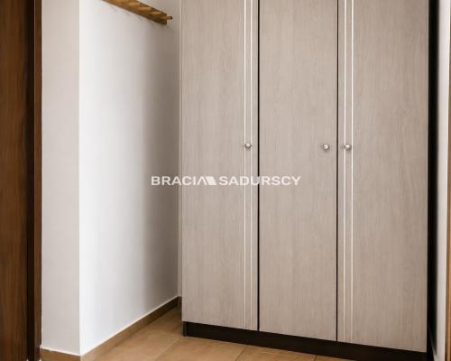 1 pok 30 m2 z ddzielna jasna kuchnia Krowodrza