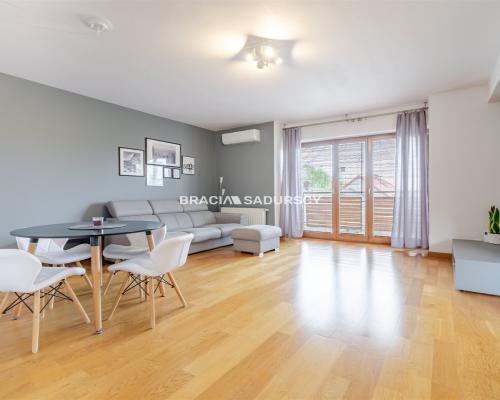 3-pokojowe mieszkanie 68 m² z2balkonami | Mydlniki