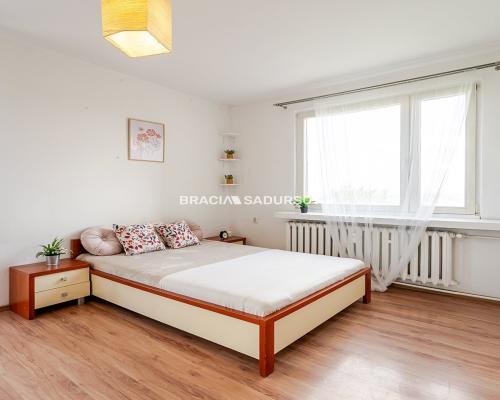 3pok.z potencjałem, balkon, tramwaj, Mistrzejowice