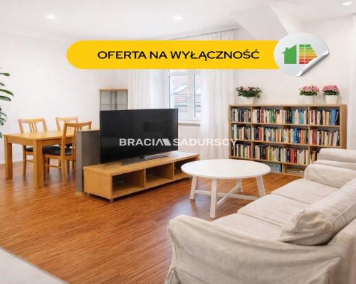 Jasne przestronne mieszkanie w centrum miasta.