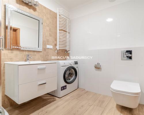 Nowoczesny apartamentowiec w centrum miasta
